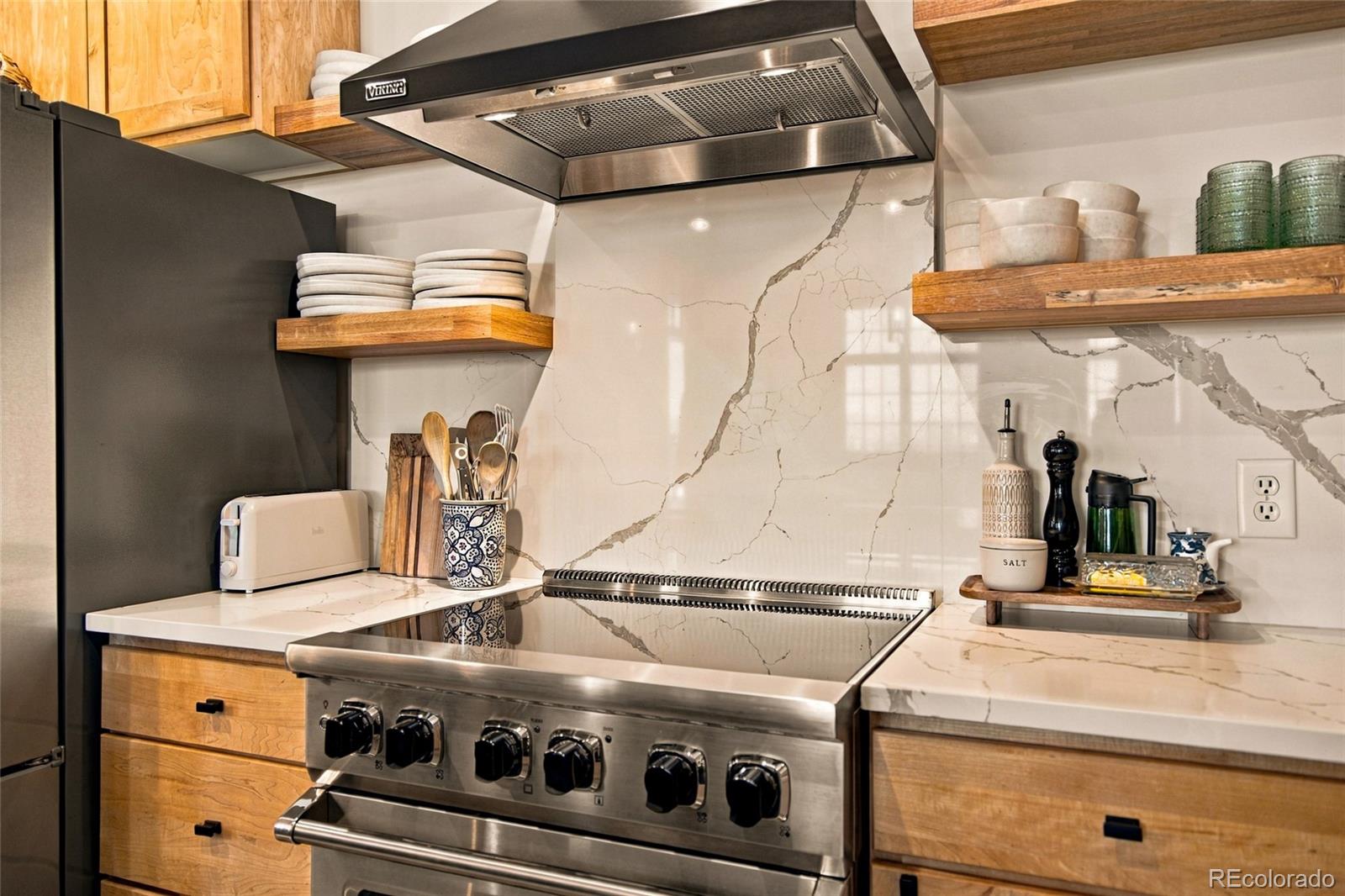 MLS Image #10 for 275 s harrison street,denver, Colorado