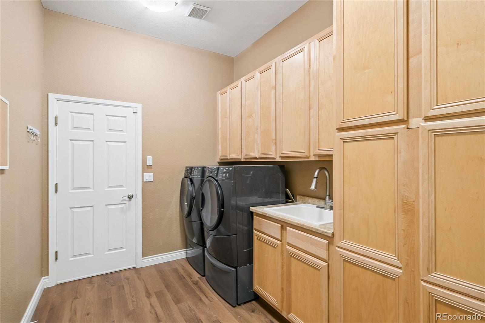 MLS Image #24 for 5497 s zang court,littleton, Colorado