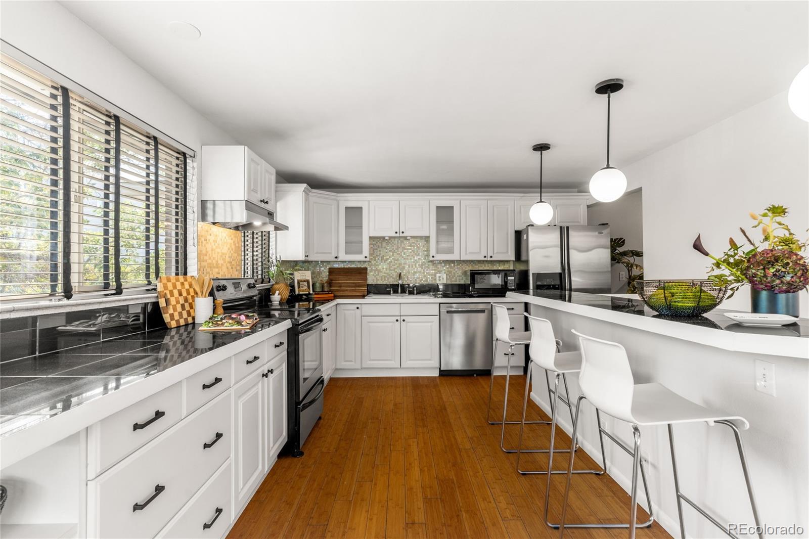 MLS Image #8 for 807 w 4th avenue,denver, Colorado