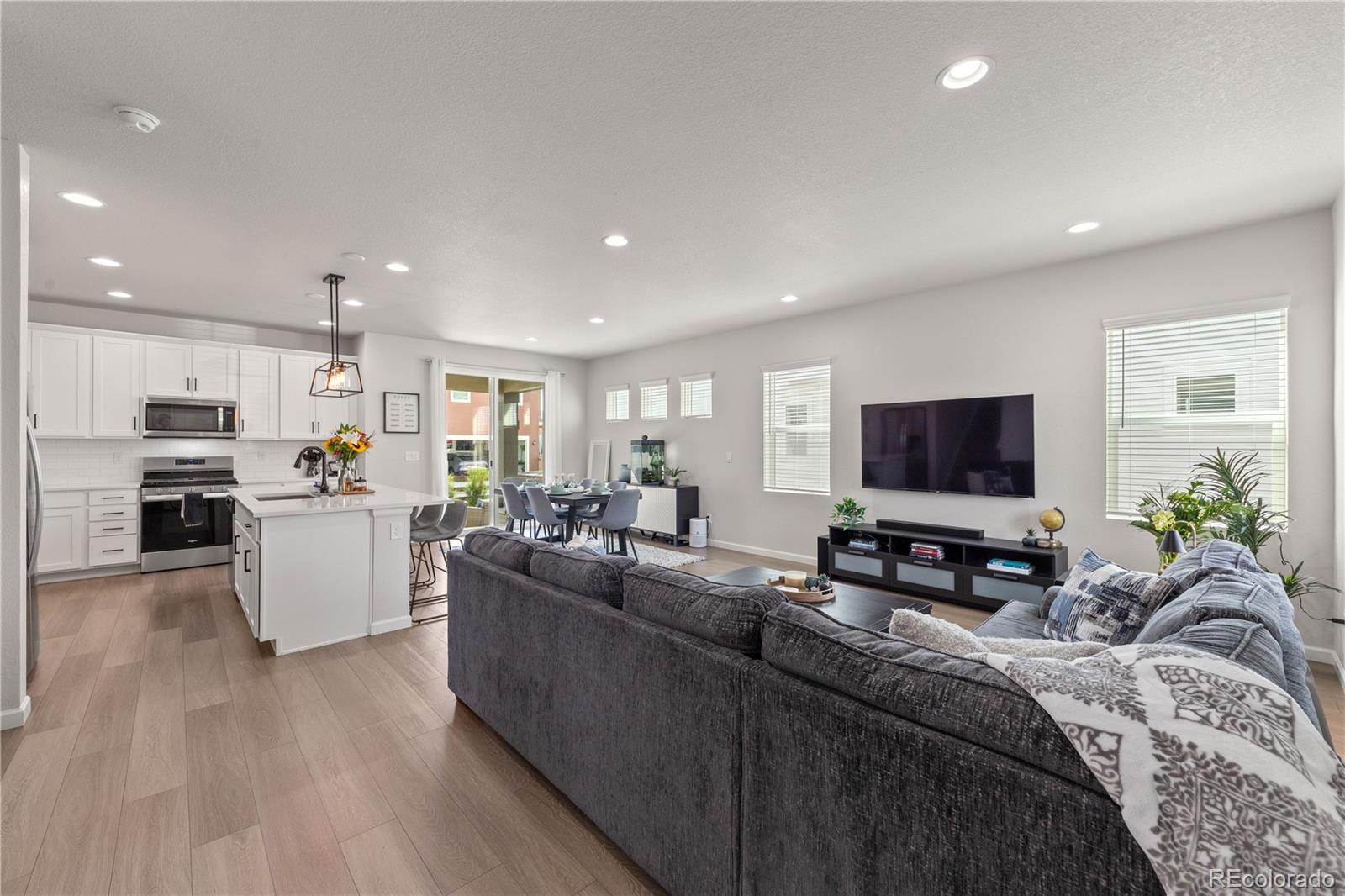 MLS Image #6 for 10622  truckee street,commerce city, Colorado