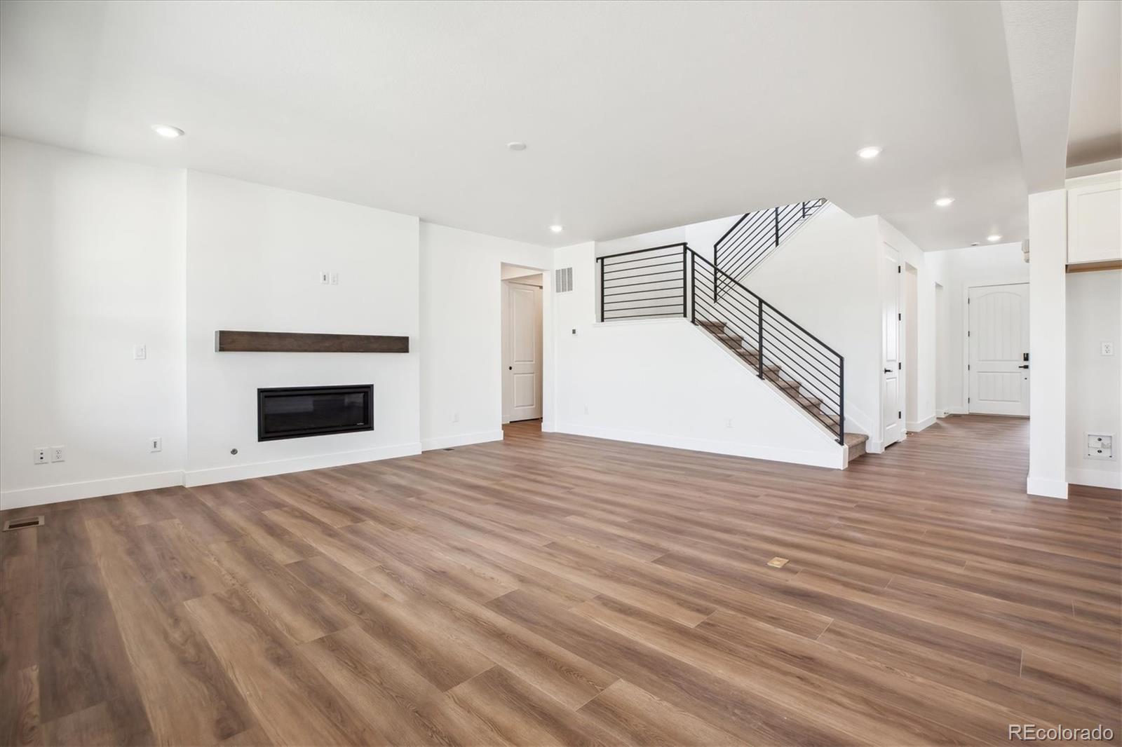 MLS Image #12 for 8605  yellowcress street,littleton, Colorado