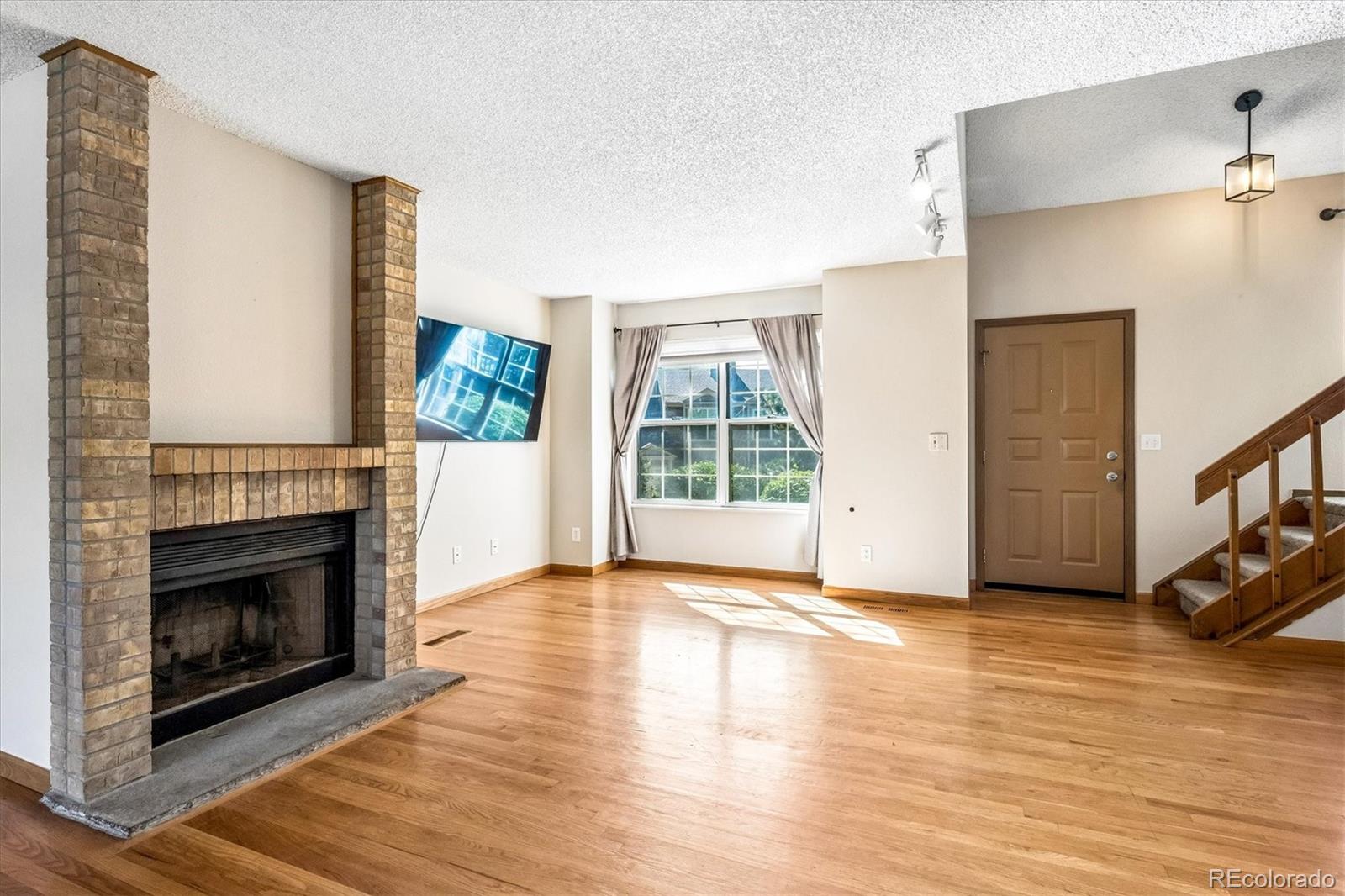MLS Image #3 for 11145 w 17th avenue,lakewood, Colorado