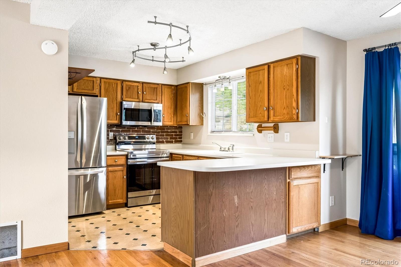 MLS Image #8 for 11145 w 17th avenue,lakewood, Colorado