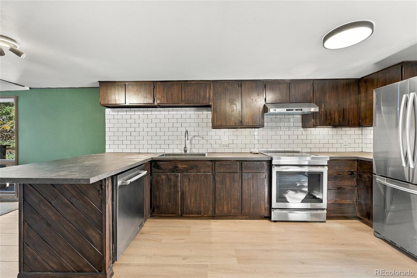 MLS Image #10 for 204  waltonia road,drake, Colorado