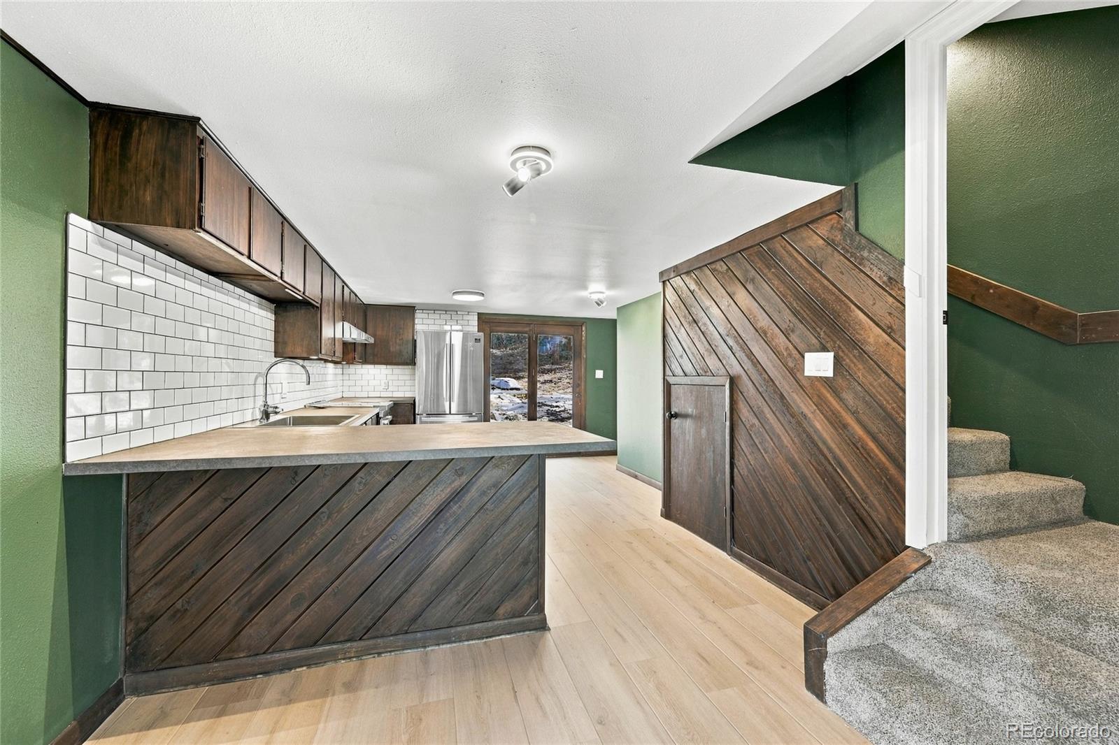MLS Image #13 for 204  waltonia road,drake, Colorado