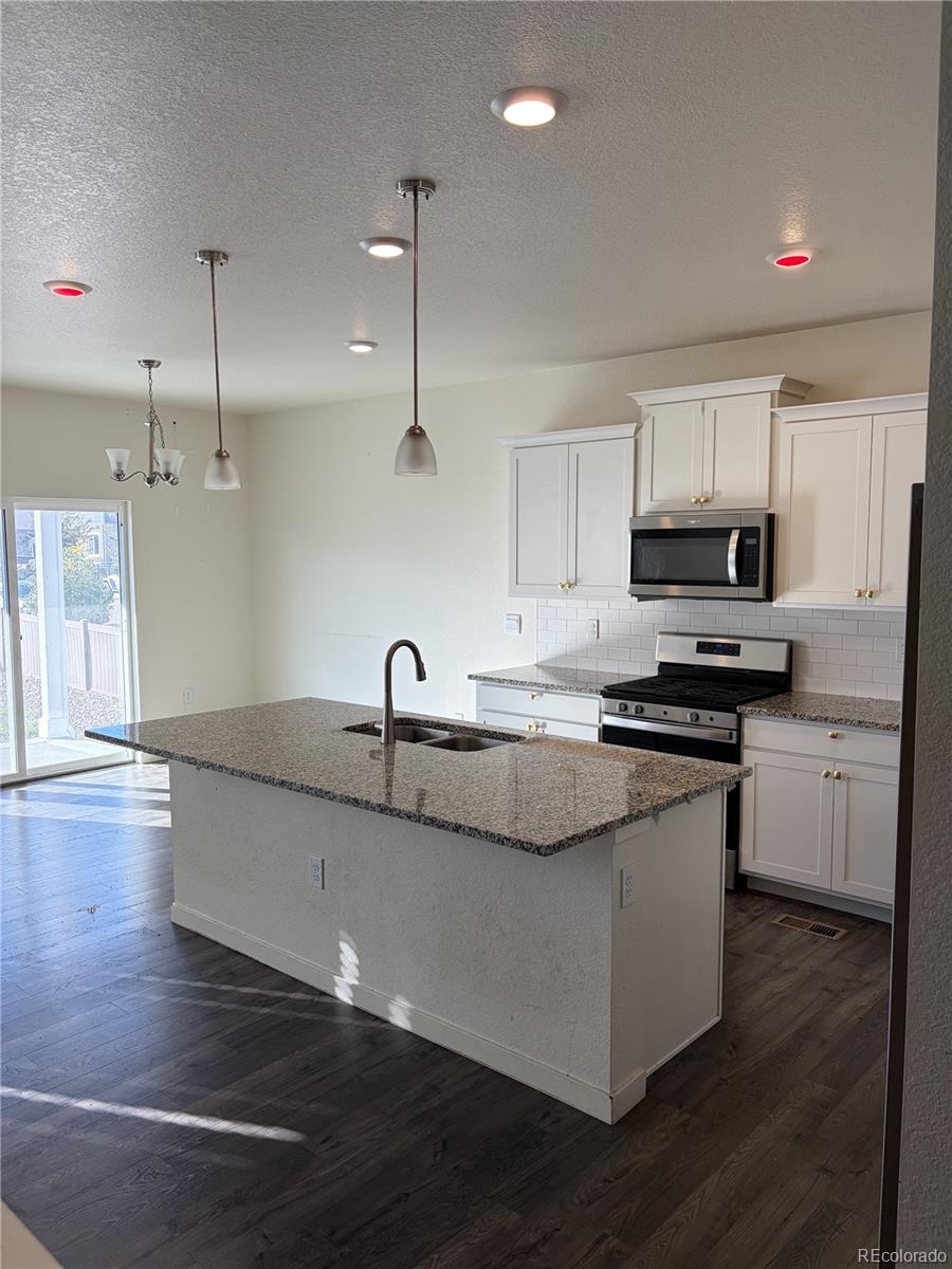 MLS Image #2 for 49 n waterloo street,aurora, Colorado
