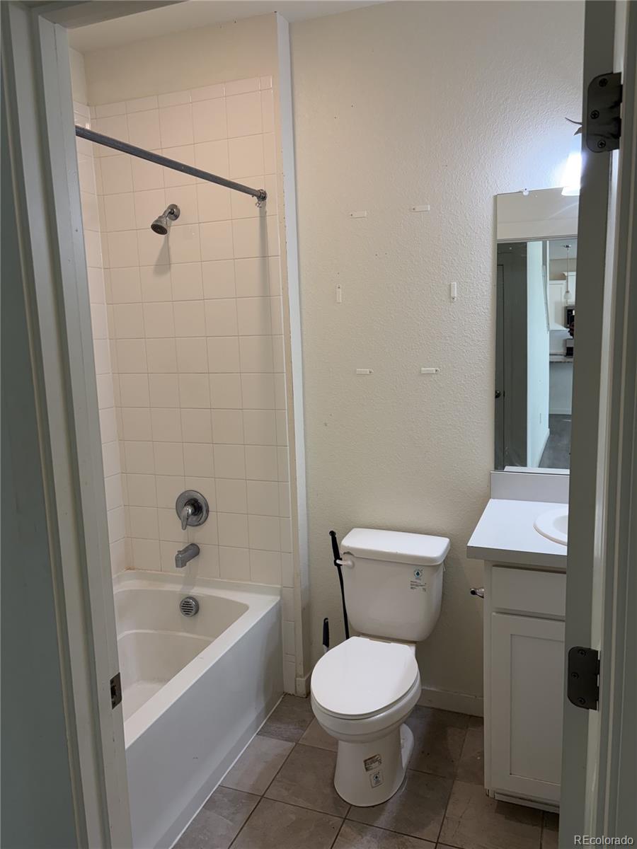 MLS Image #6 for 49 n waterloo street,aurora, Colorado