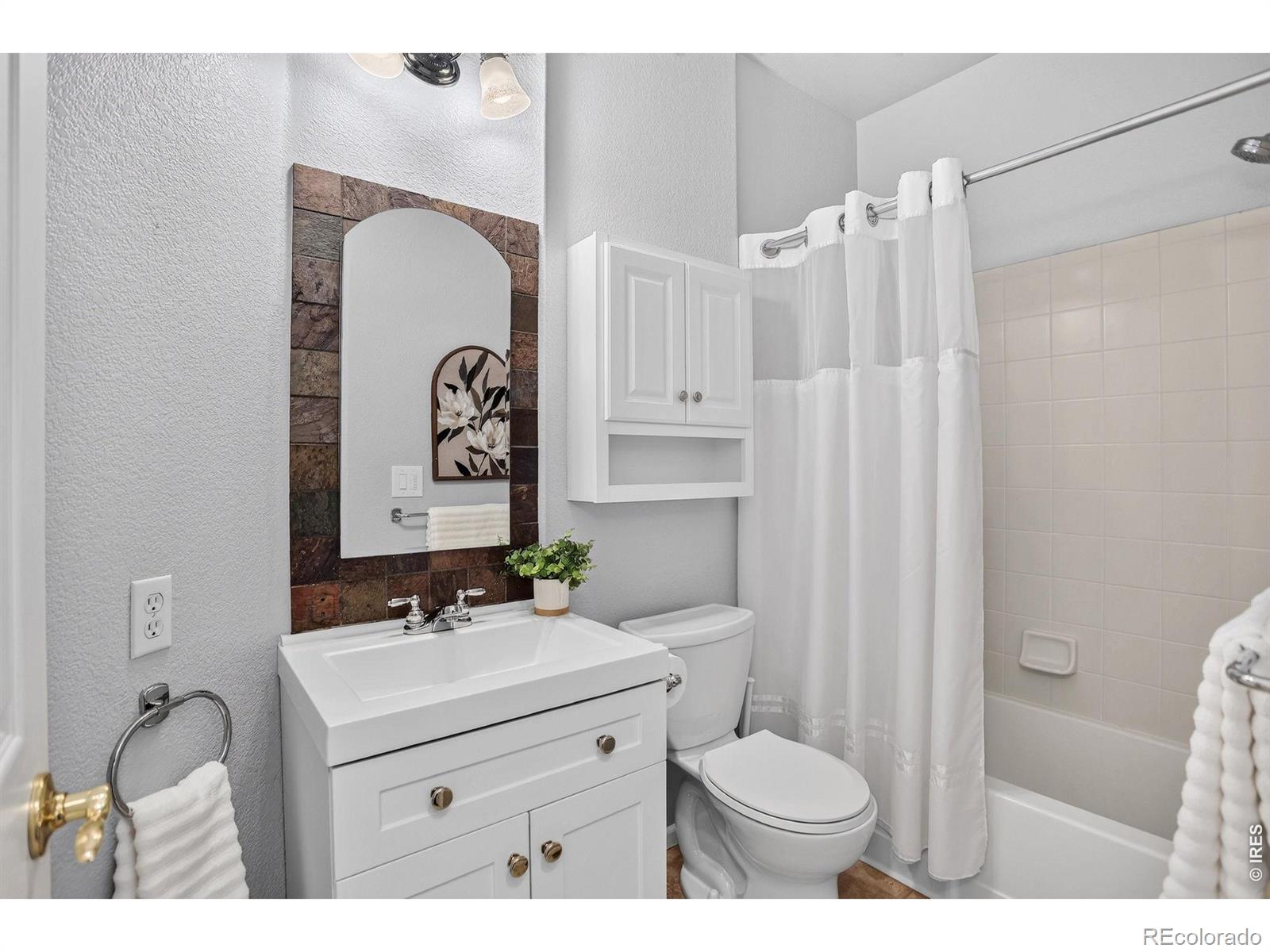 MLS Image #16 for 2009  glenarbor court,longmont, Colorado