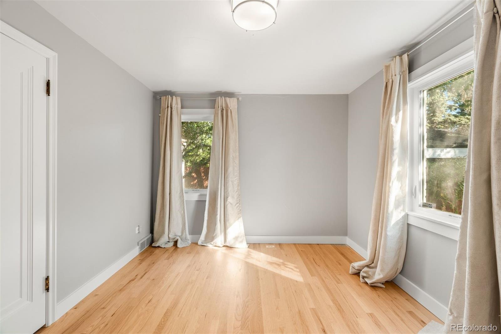 MLS Image #17 for 3045  ohm way,denver, Colorado