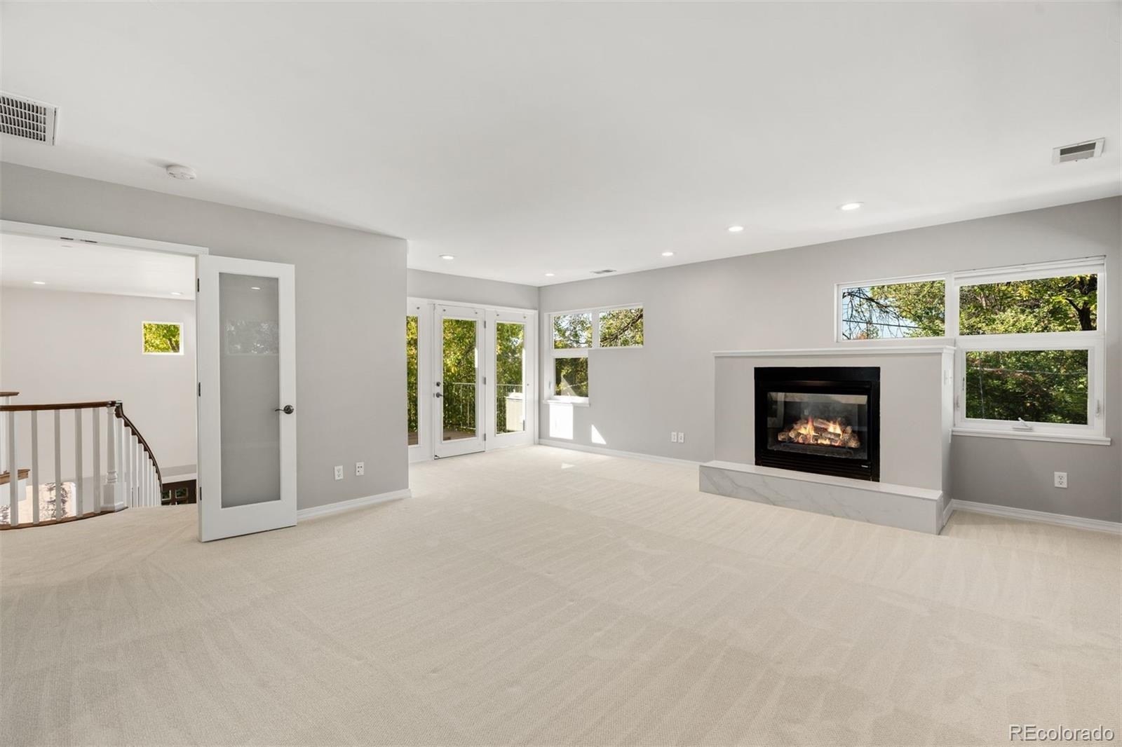 MLS Image #18 for 3045  ohm way,denver, Colorado