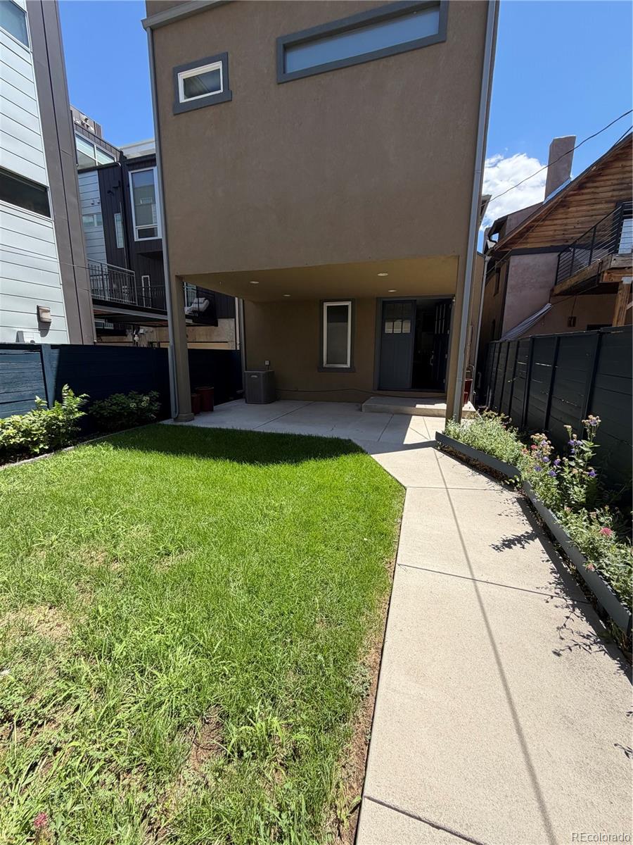 MLS Image #38 for 2521  lawrence street,denver, Colorado