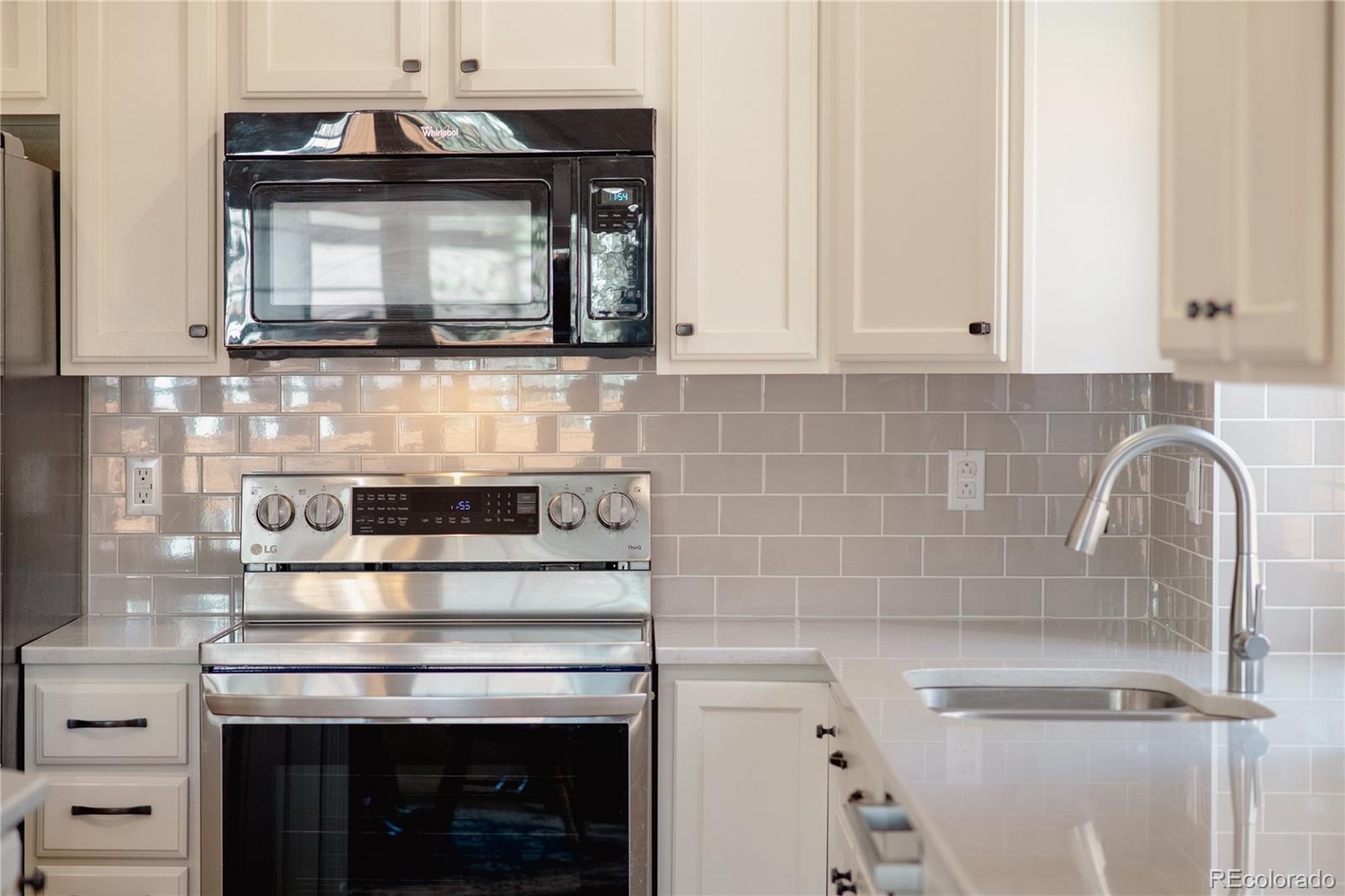 MLS Image #12 for 5023 s eaton park way,aurora, Colorado