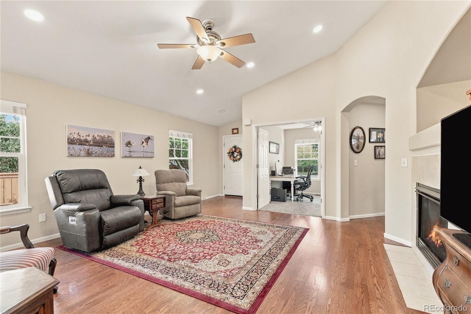 MLS Image #4 for 5023 s eaton park way,aurora, Colorado
