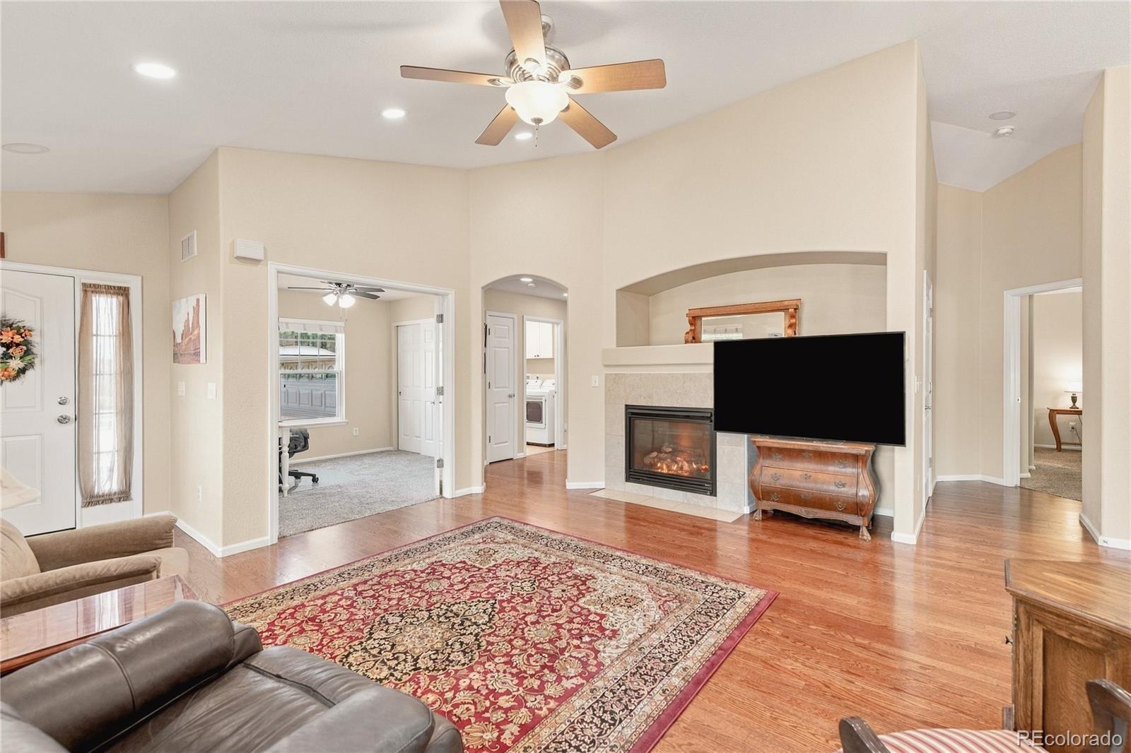 MLS Image #5 for 5023 s eaton park way,aurora, Colorado