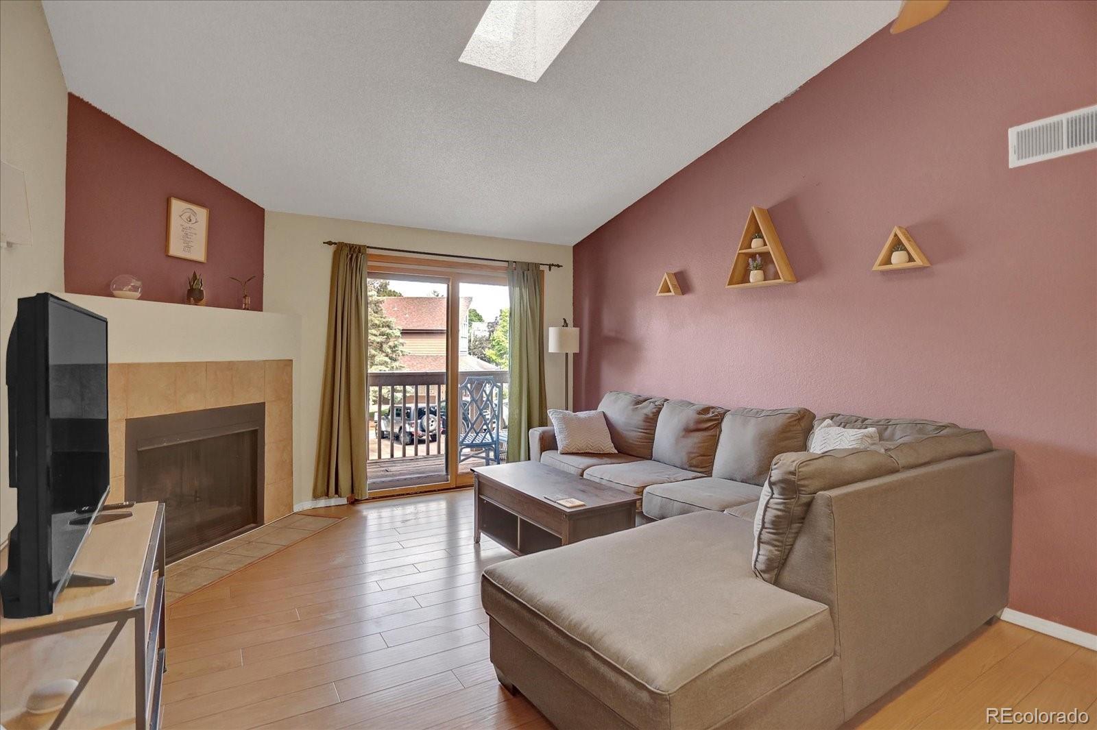 MLS Image #2 for 10263 e peakview avenue,englewood, Colorado