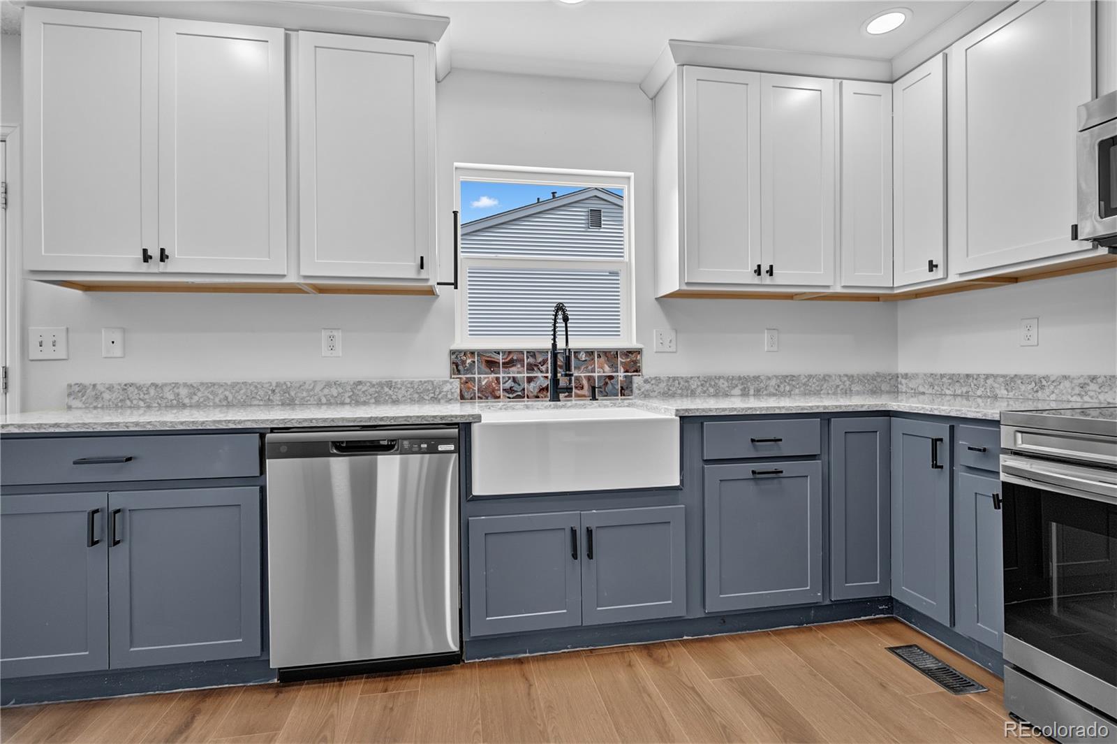 MLS Image #8 for 838 s rifle court,aurora, Colorado