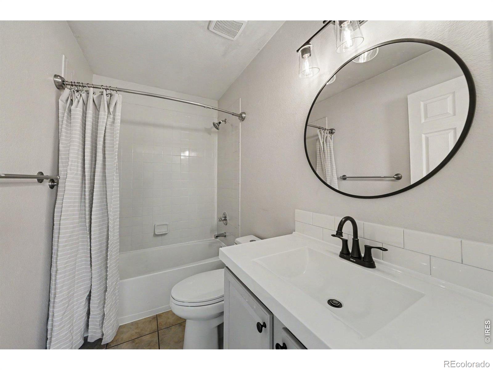 MLS Image #14 for 1026  berwick court,fort collins, Colorado