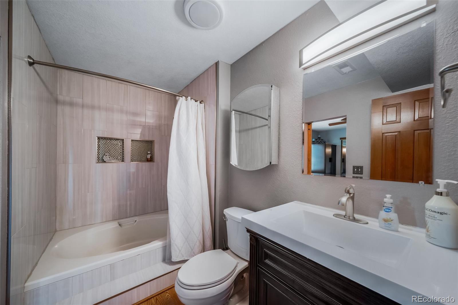 MLS Image #19 for 834 s vance street,lakewood, Colorado
