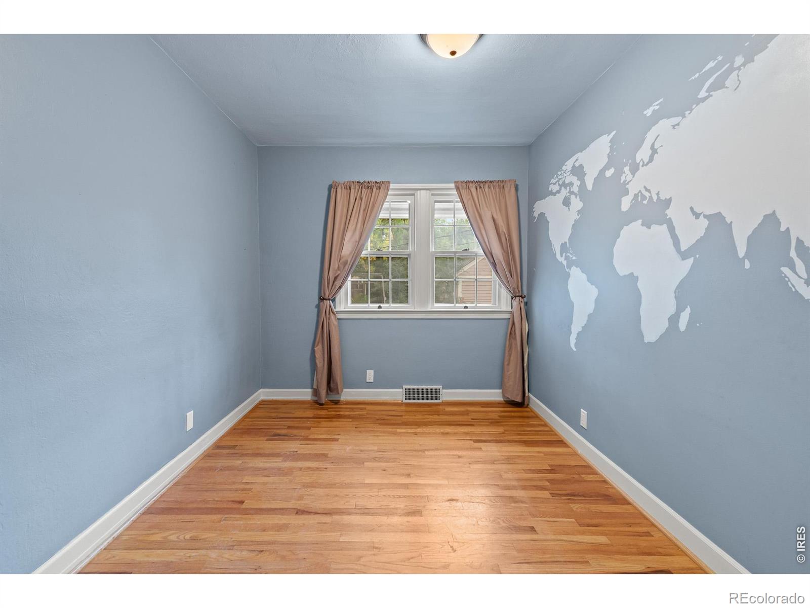 MLS Image #11 for 1861  12th avenue,greeley, Colorado