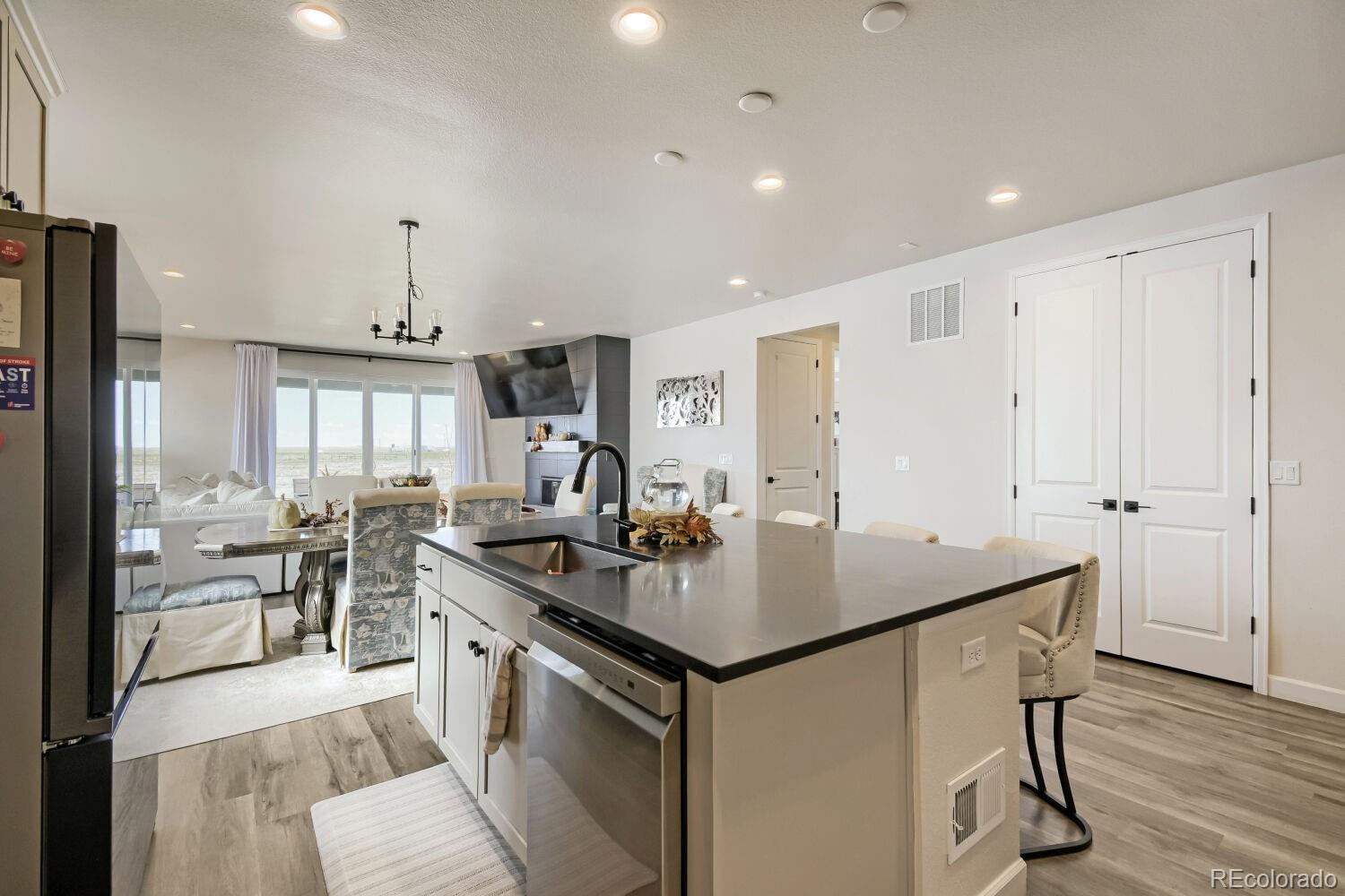 MLS Image #9 for 9838  danube court,commerce city, Colorado