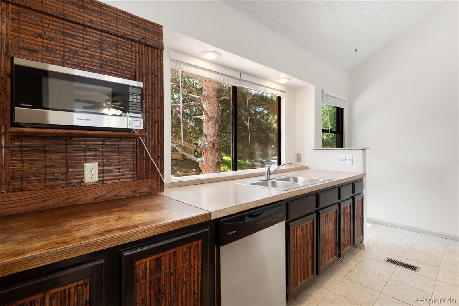 MLS Image #14 for 4245  autumn heights drive d,colorado springs, Colorado