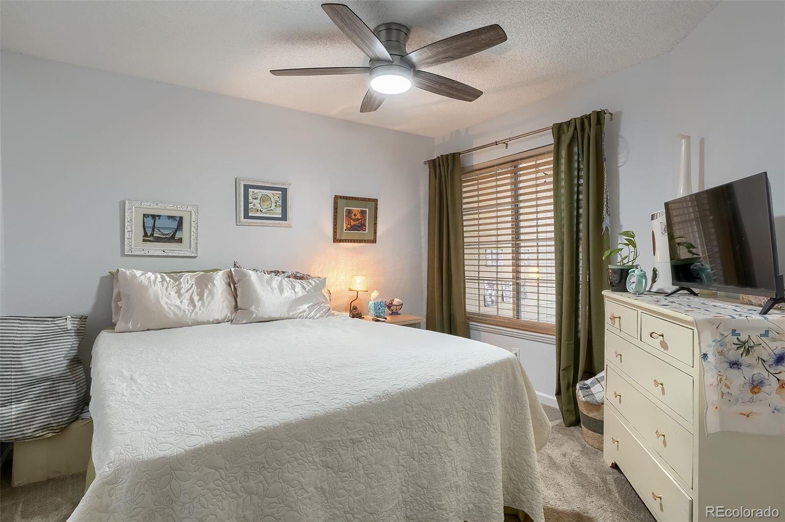 MLS Image #17 for 980 s dahlia street,glendale, Colorado