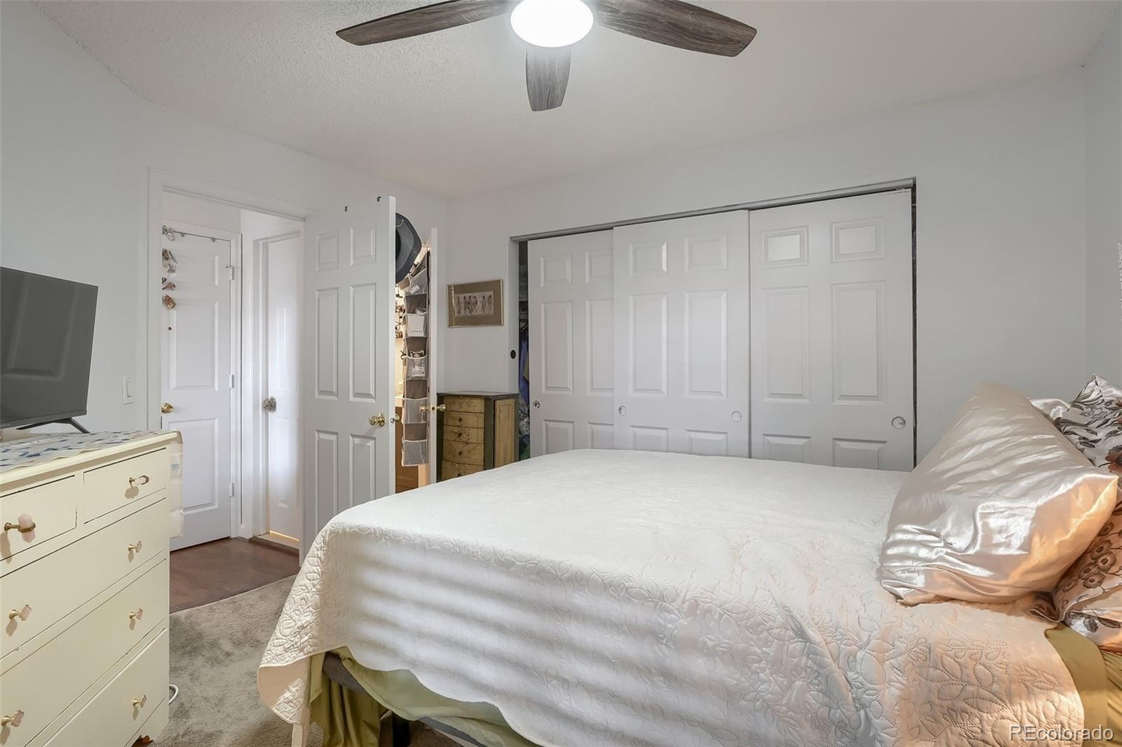 MLS Image #19 for 980 s dahlia street,glendale, Colorado