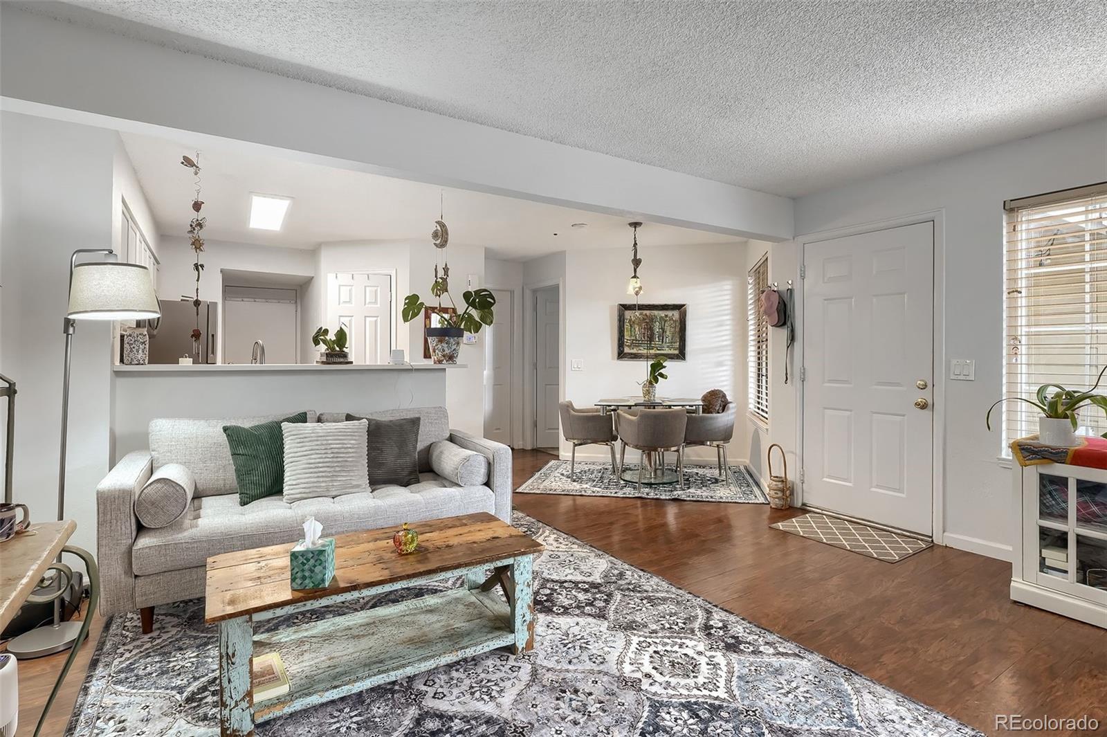 MLS Image #6 for 980 s dahlia street,glendale, Colorado