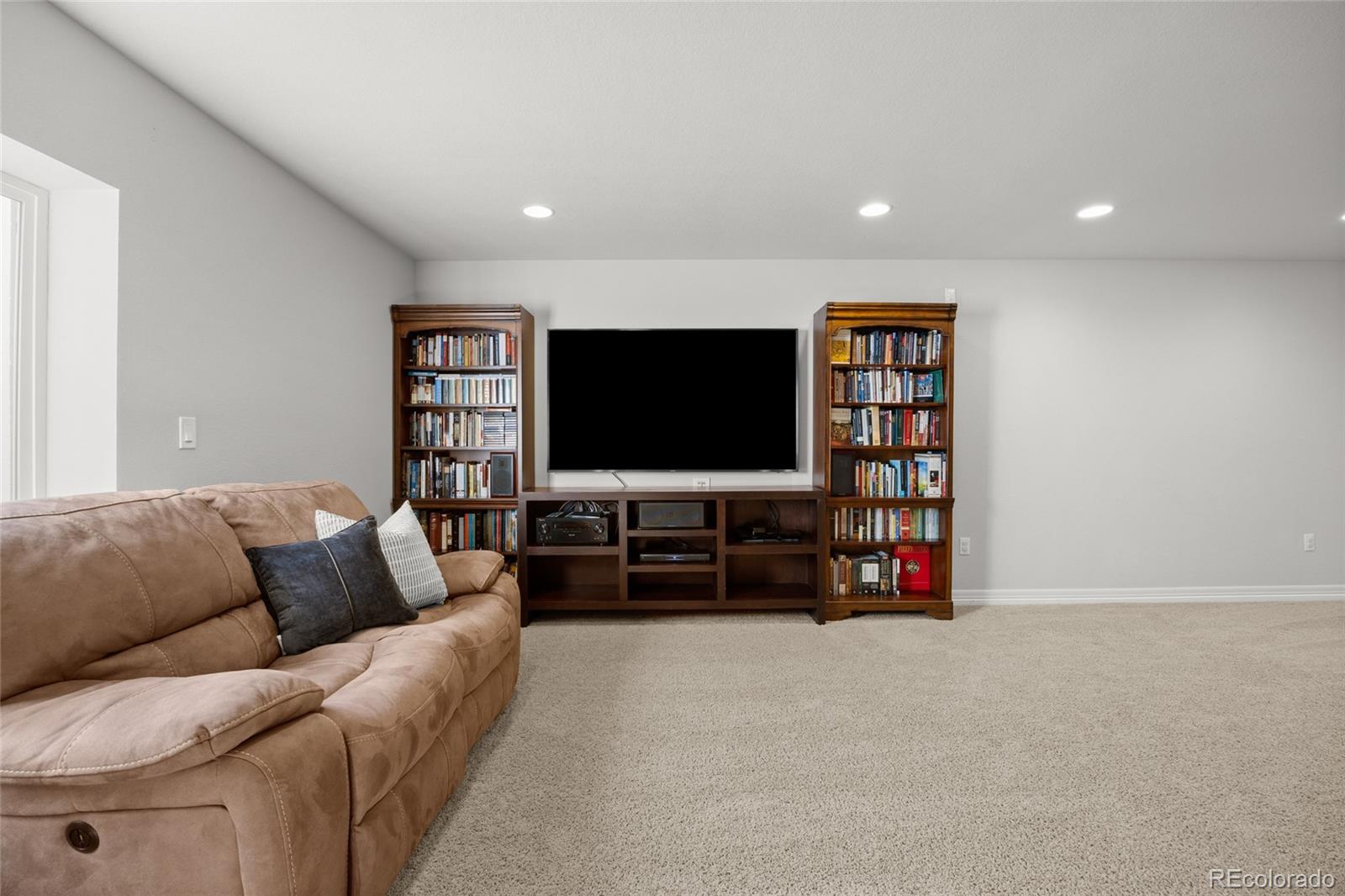 MLS Image #30 for 8747 s buchanan way,aurora, Colorado