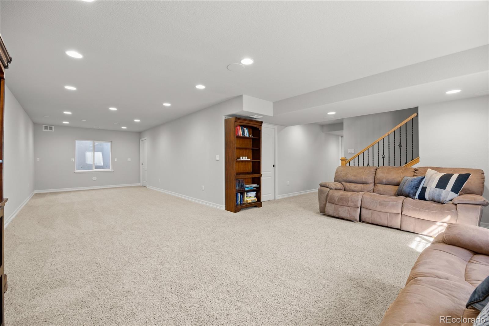 MLS Image #31 for 8747 s buchanan way,aurora, Colorado