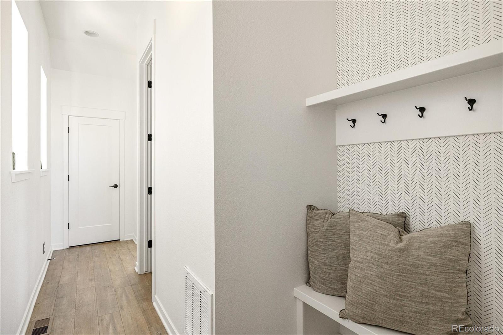 MLS Image #29 for 2007  alcott way,broomfield, Colorado