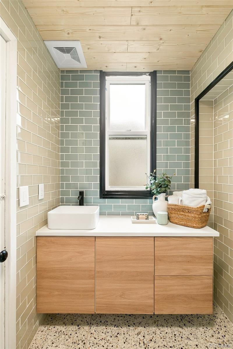 MLS Image #14 for 39 w cedar avenue,denver, Colorado