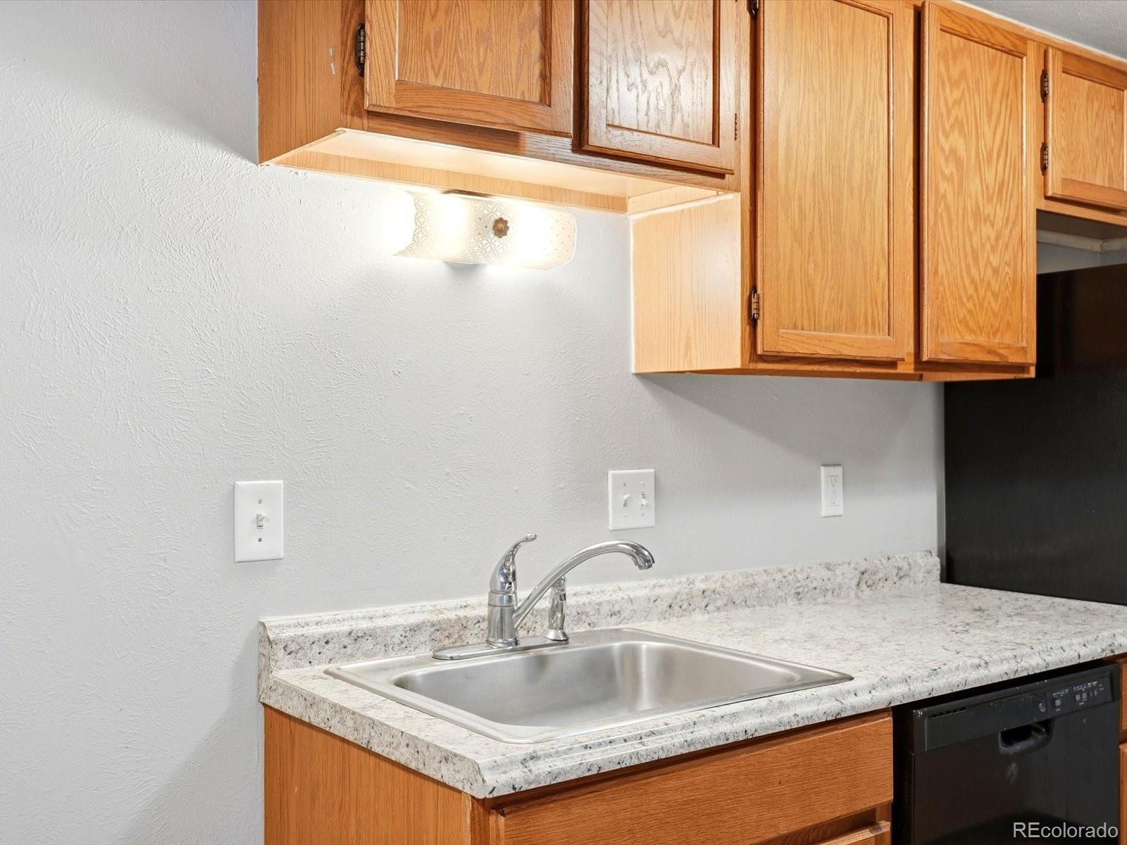 MLS Image #13 for 1358 s irving street ,denver, Colorado