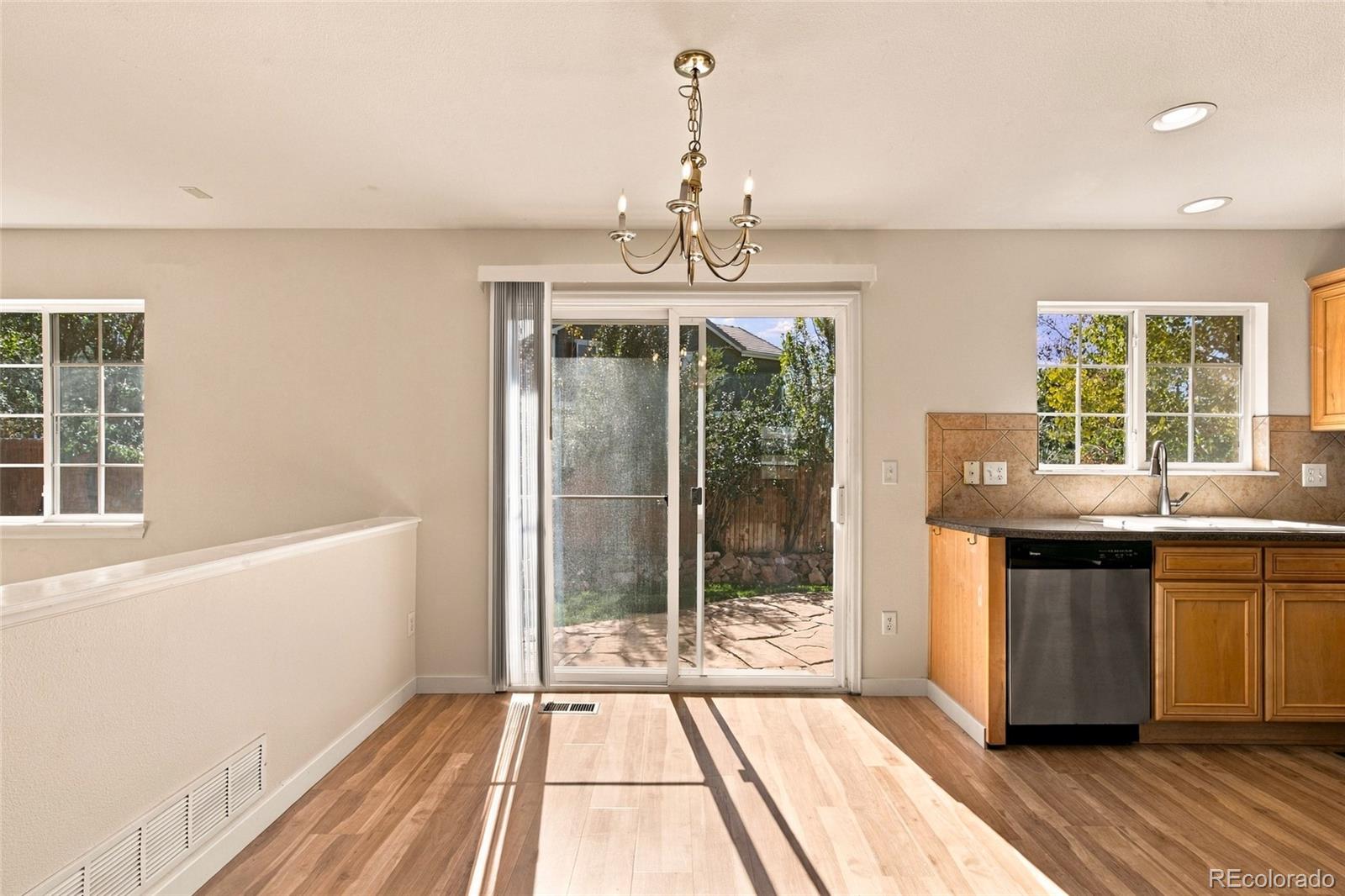 MLS Image #11 for 16154 e hinsdale avenue,aurora, Colorado