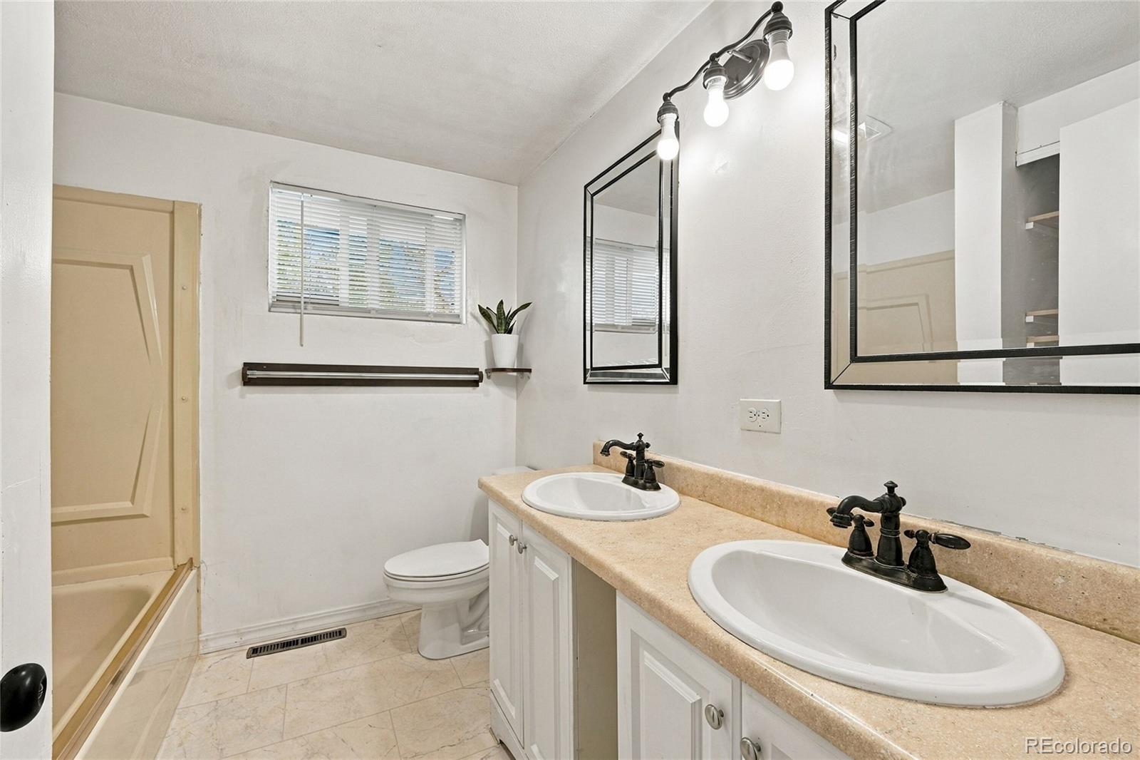 MLS Image #14 for 1631 w prentice avenue,littleton, Colorado