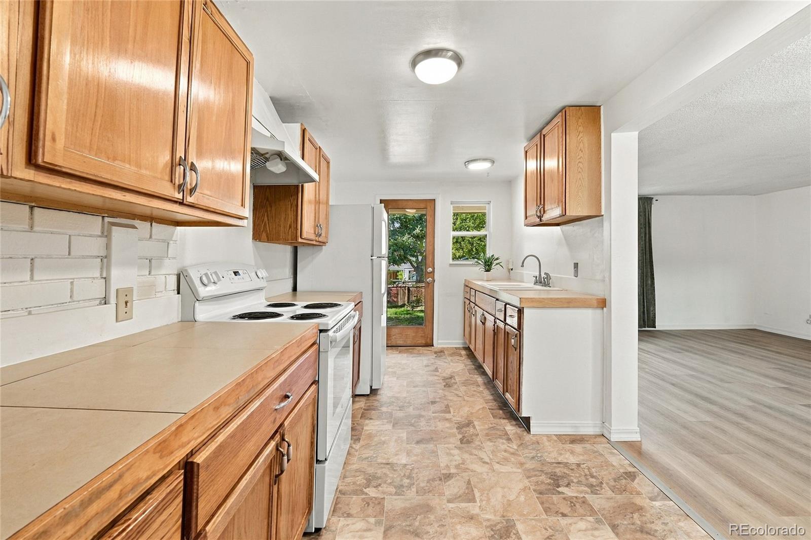 MLS Image #8 for 1631 w prentice avenue,littleton, Colorado