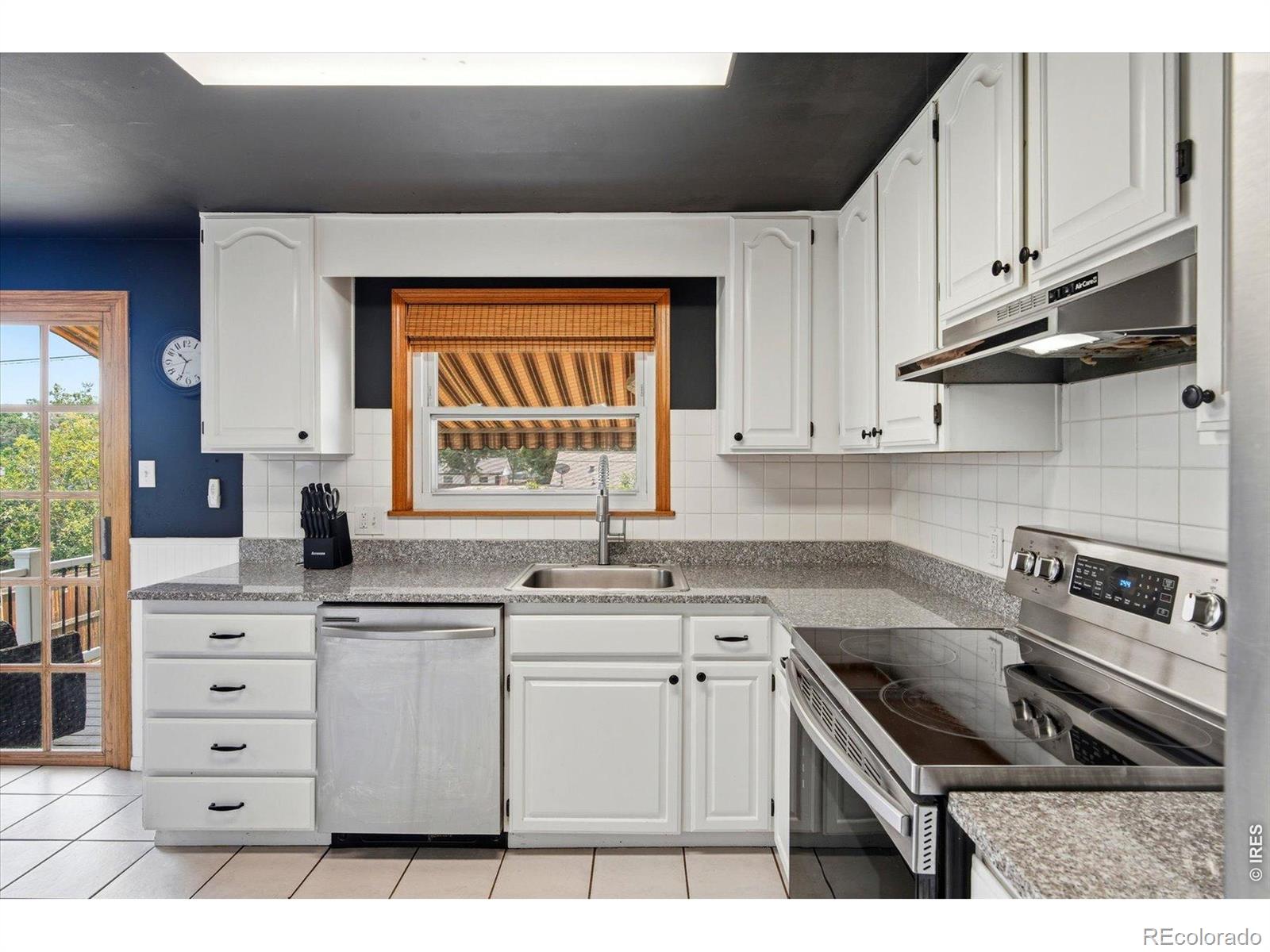 MLS Image #15 for 986 e 114th place,northglenn, Colorado