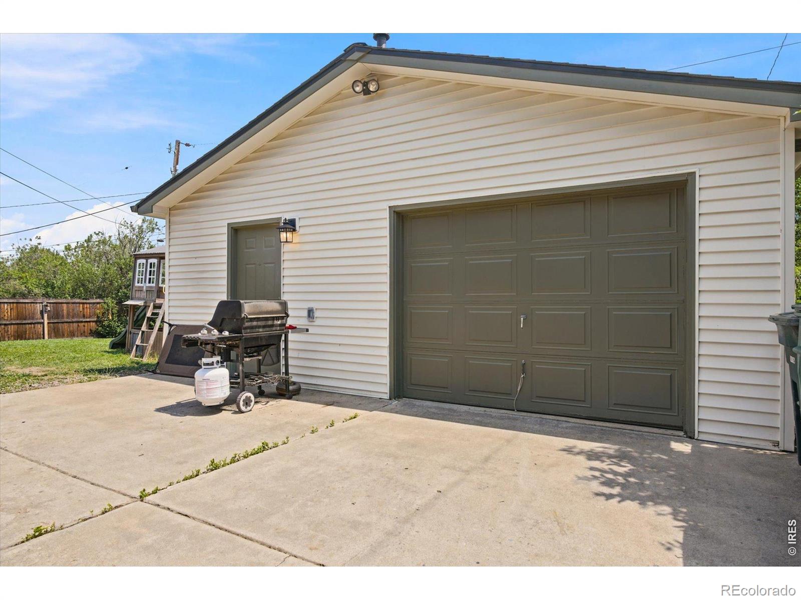 MLS Image #5 for 986 e 114th place,northglenn, Colorado