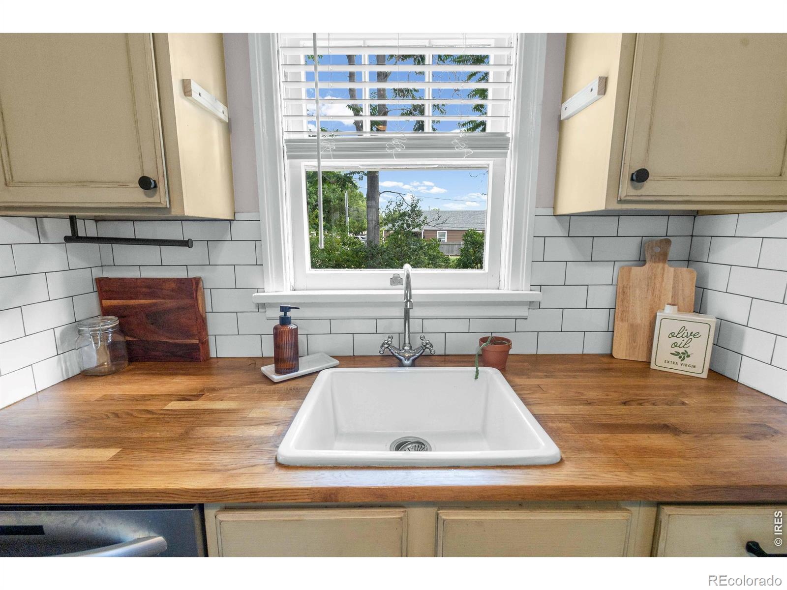 MLS Image #15 for 3875  harlan street,wheat ridge, Colorado