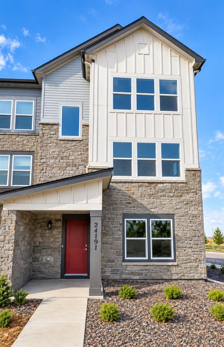 MLS Image #0 for 24191 e 54th place,aurora, Colorado