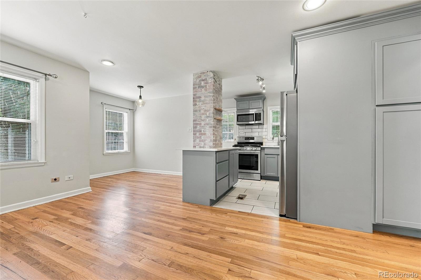 MLS Image #3 for 3105 n fillmore street,denver, Colorado