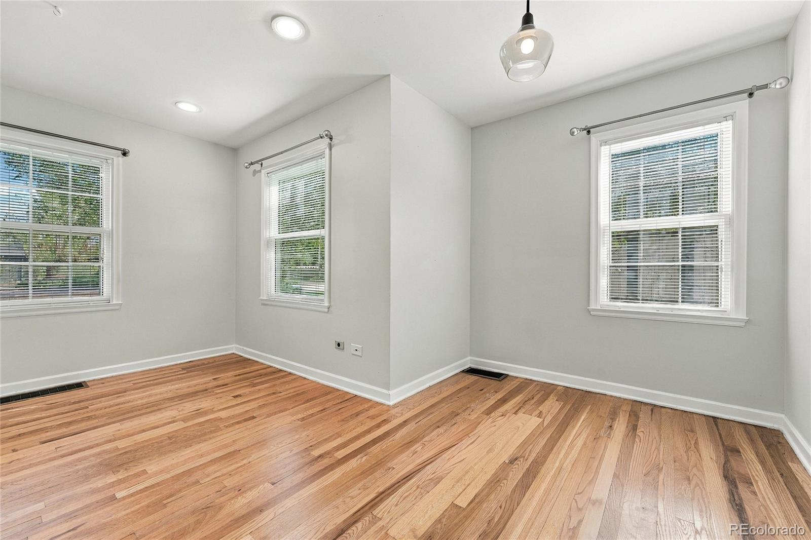 MLS Image #6 for 3105 n fillmore street,denver, Colorado