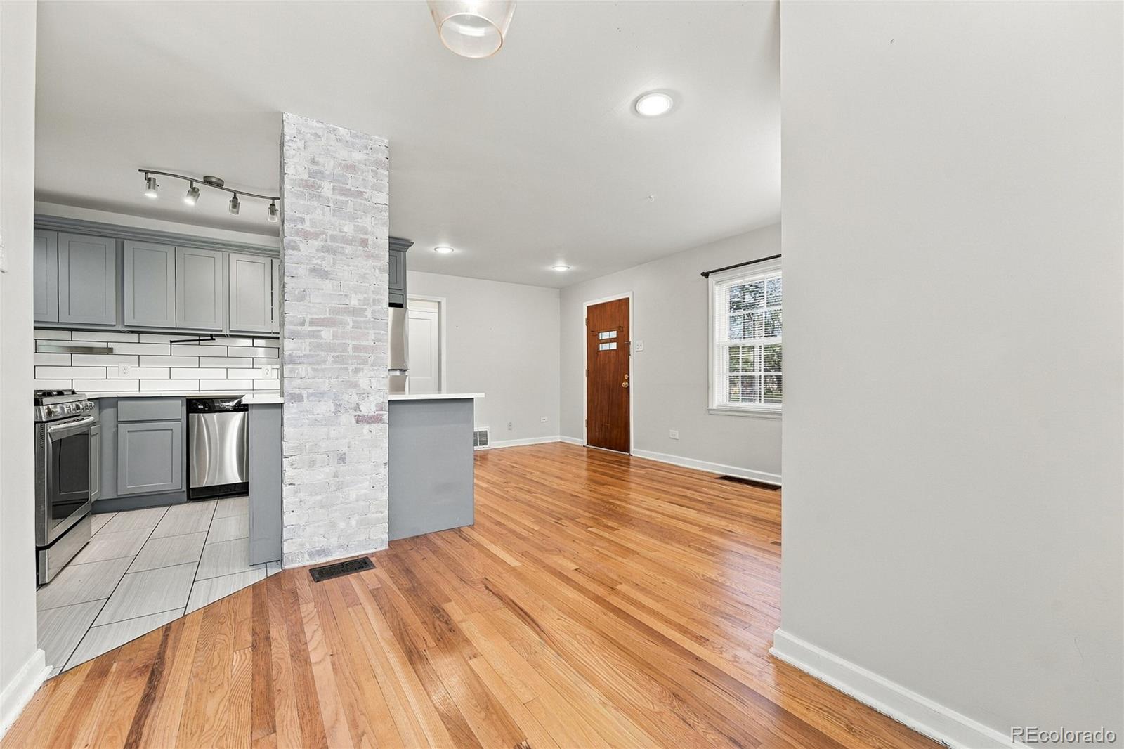 MLS Image #9 for 3105 n fillmore street,denver, Colorado