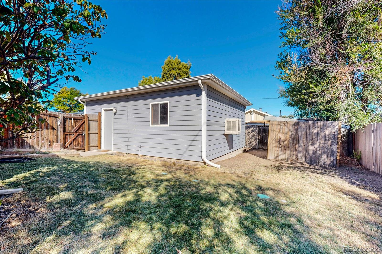 MLS Image #19 for 2810 s bryant street,denver, Colorado