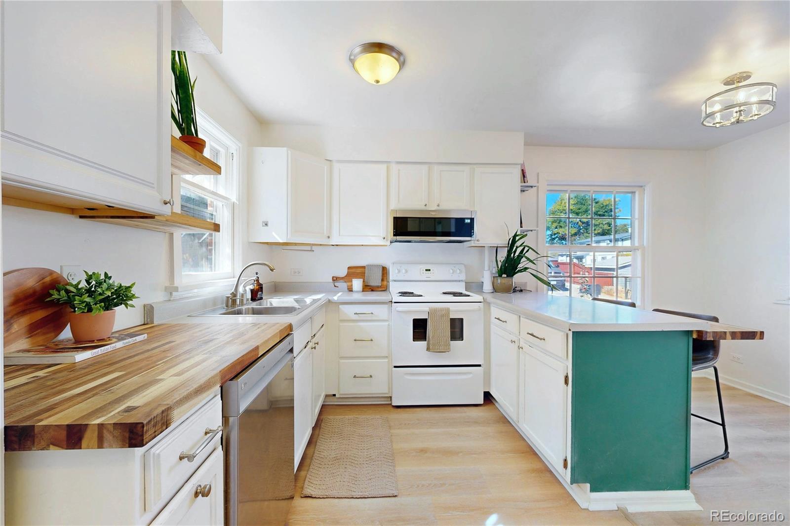 MLS Image #2 for 2810 s bryant street,denver, Colorado