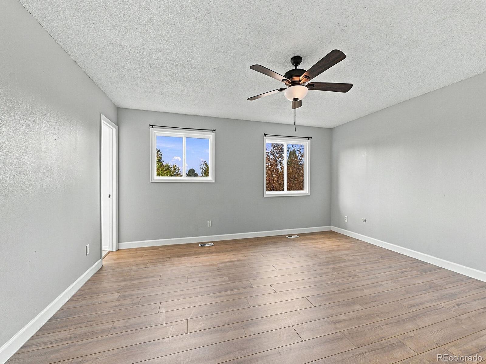 MLS Image #12 for 11052 e ohio place,aurora, Colorado