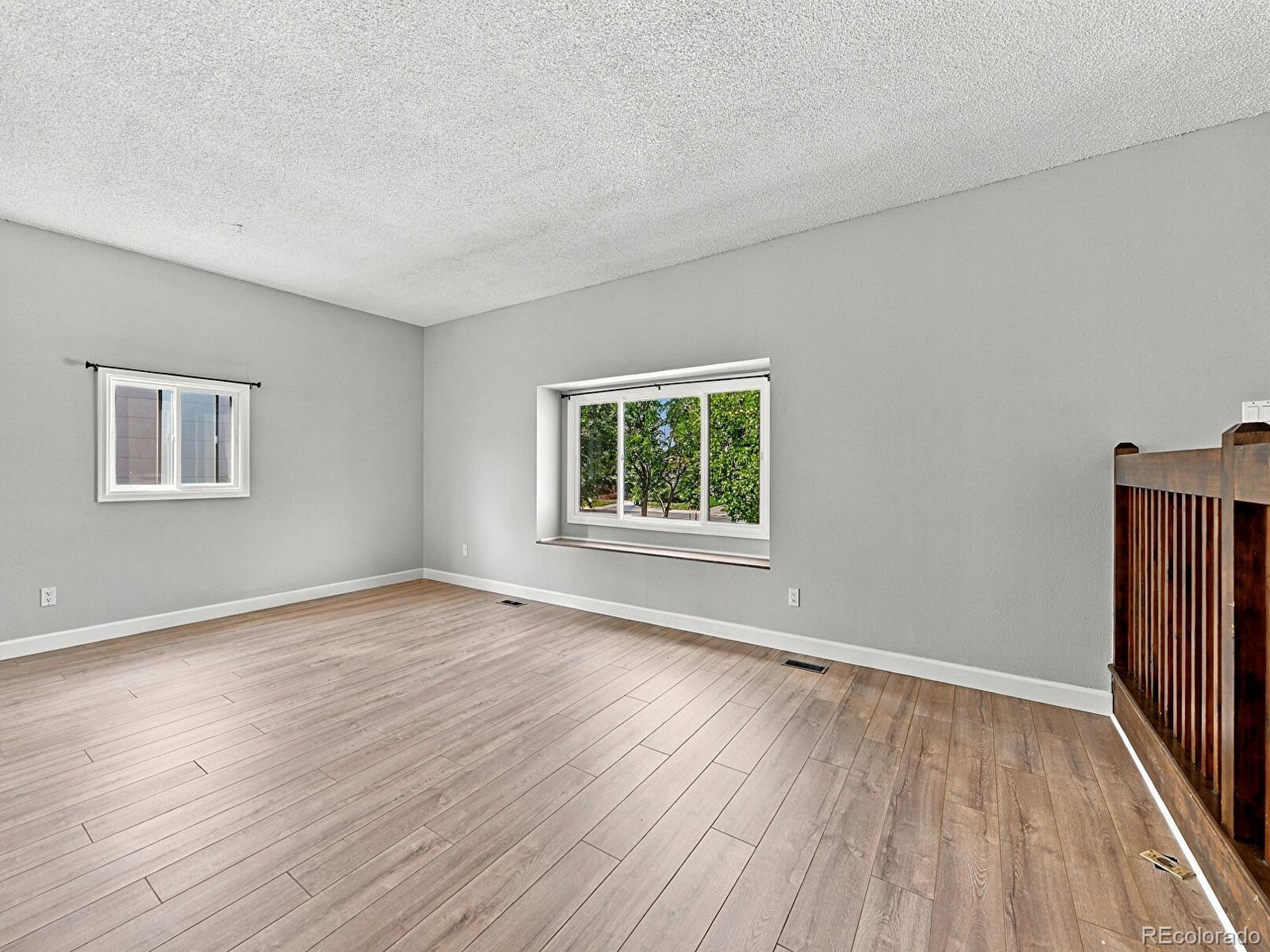 MLS Image #4 for 11052 e ohio place,aurora, Colorado