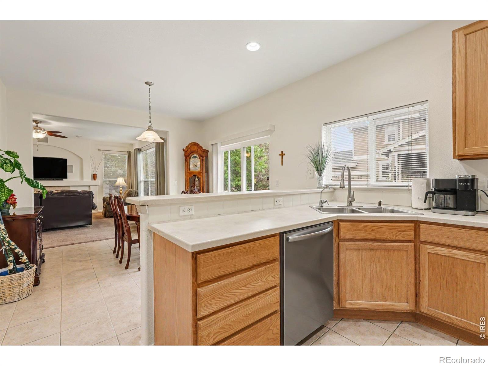 MLS Image #12 for 15963 e 98th way,commerce city, Colorado