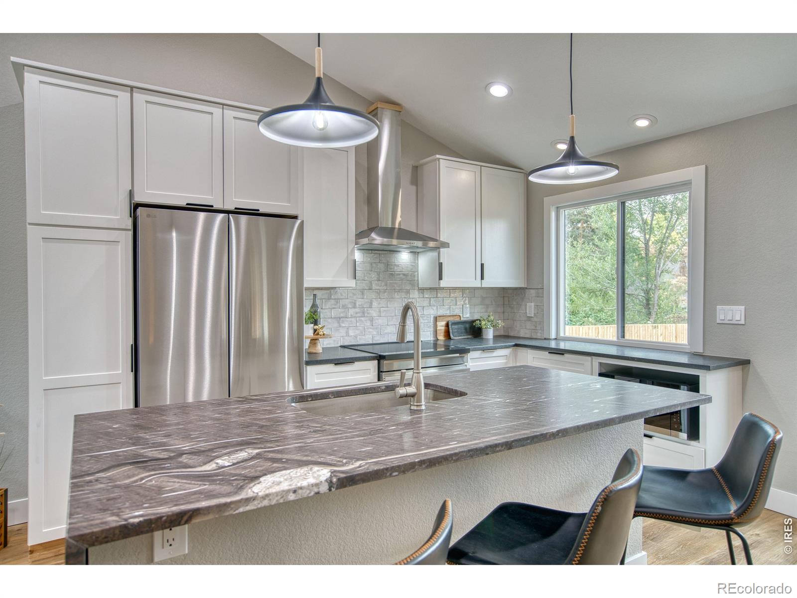 MLS Image #10 for 805  kimbark street,lafayette, Colorado