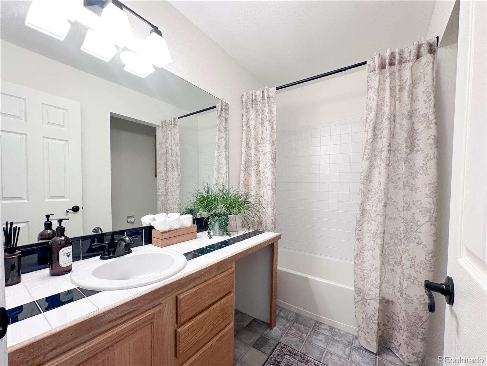 MLS Image #19 for 4385 s clarkson ,englewood, Colorado